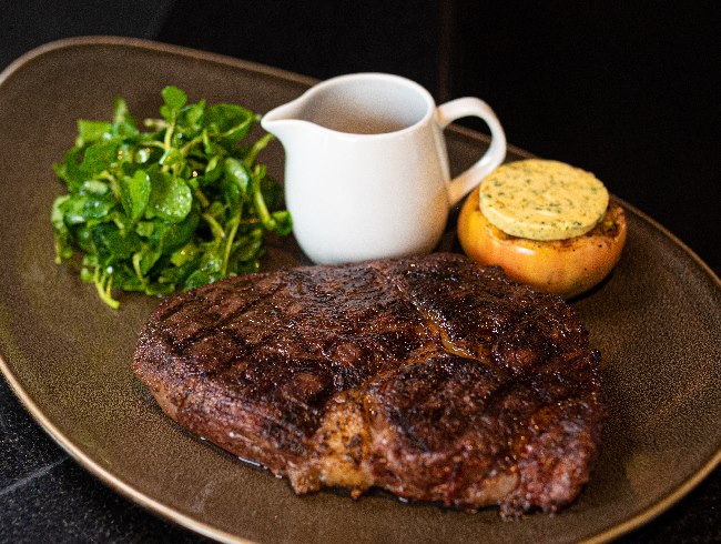 Smoki Moto Bartender