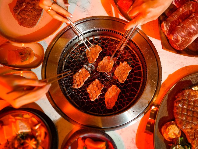 Smoki Moto Bartender